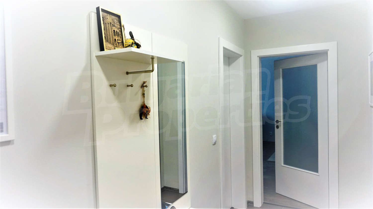 Gallery Picture 13