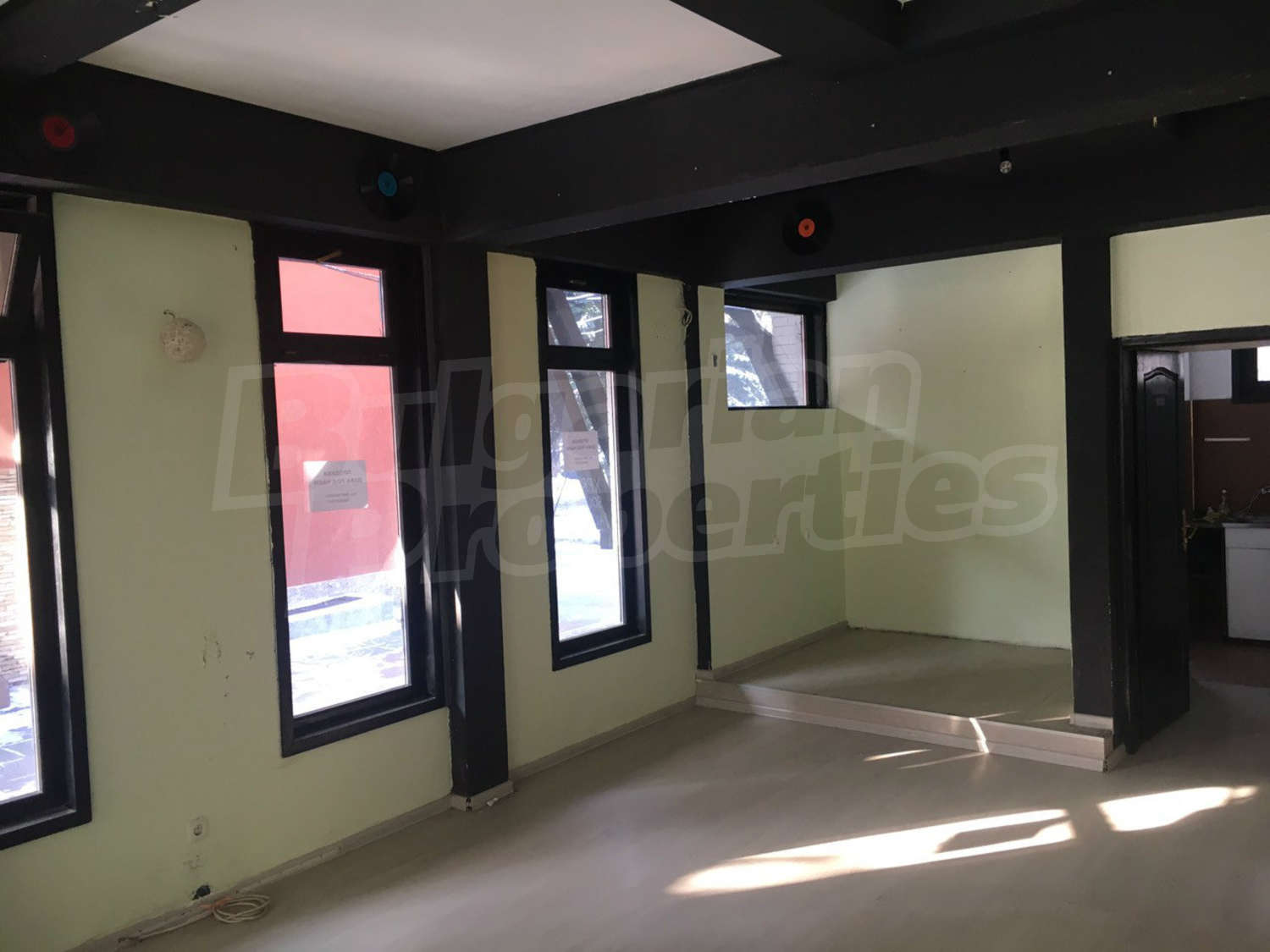 Gallery Picture 5