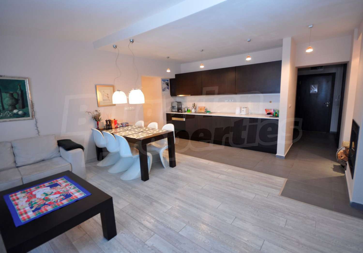 Gallery Picture 3