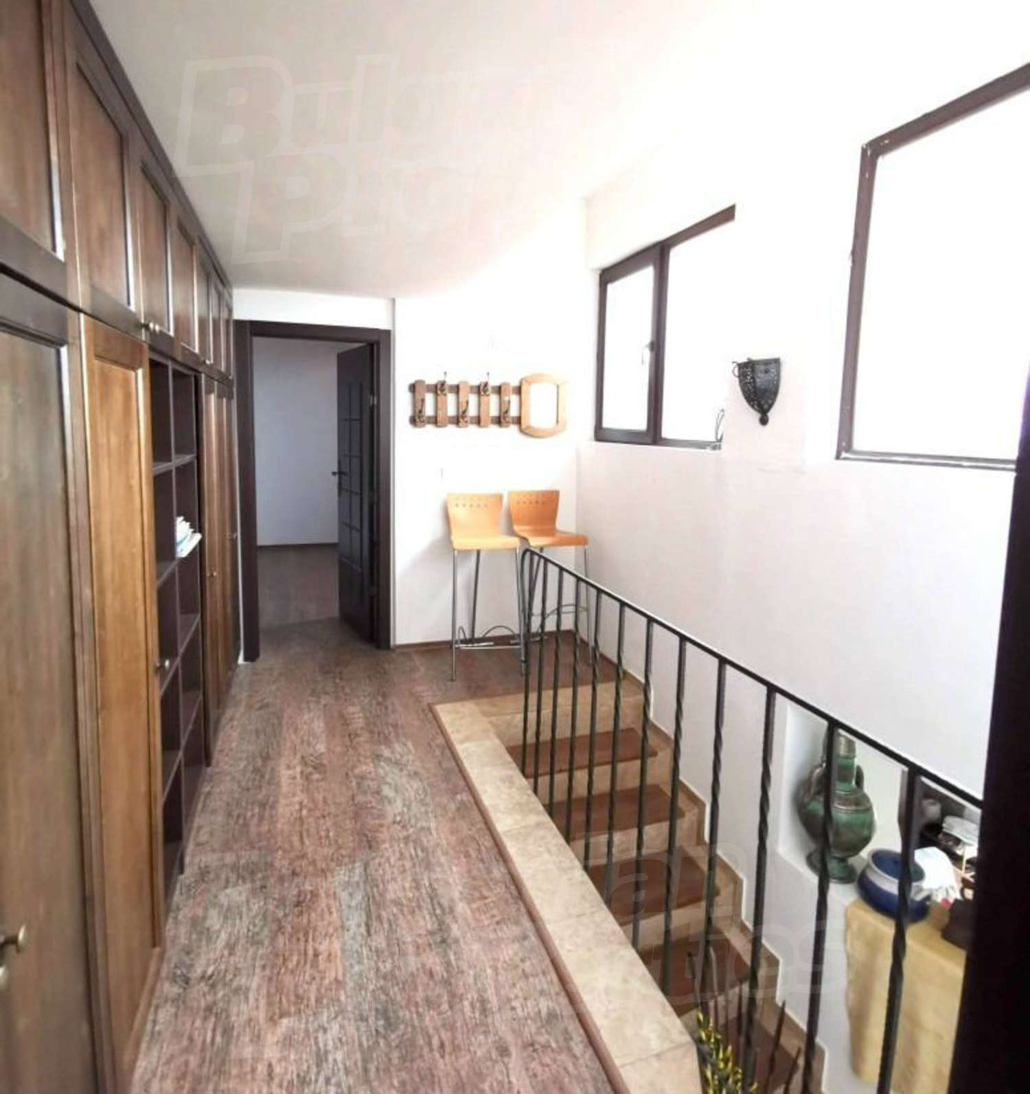 Gallery Picture 25