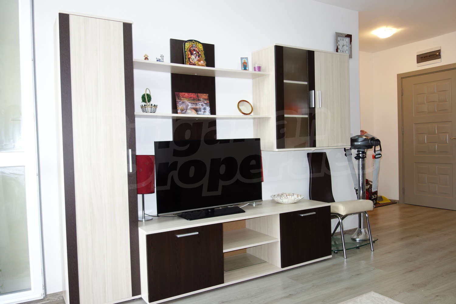 Gallery Picture 6