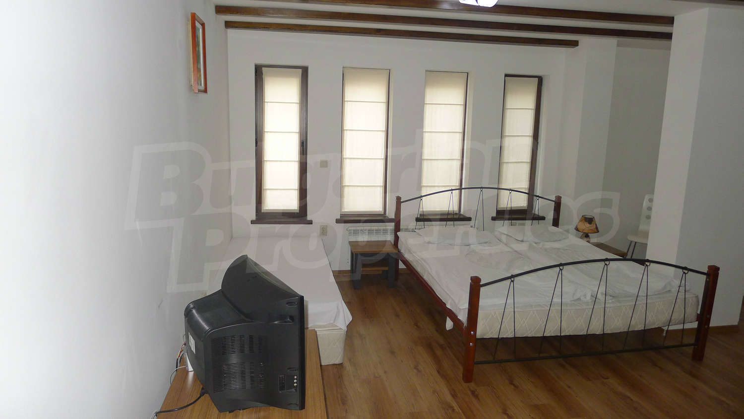 Gallery Picture 5