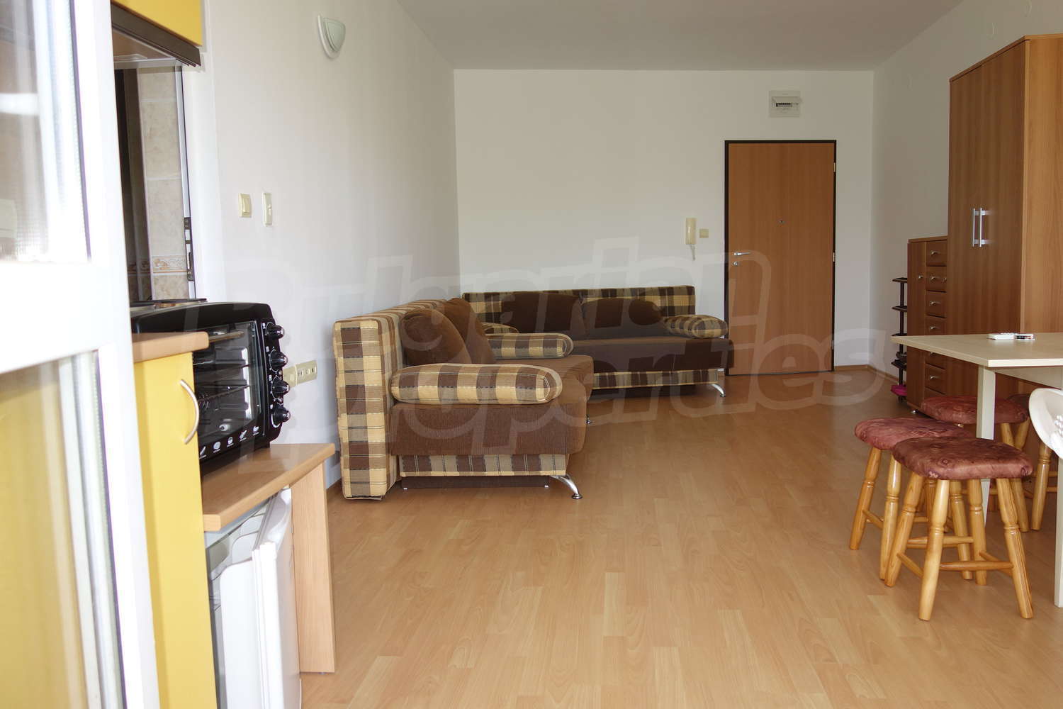 Gallery Picture 4