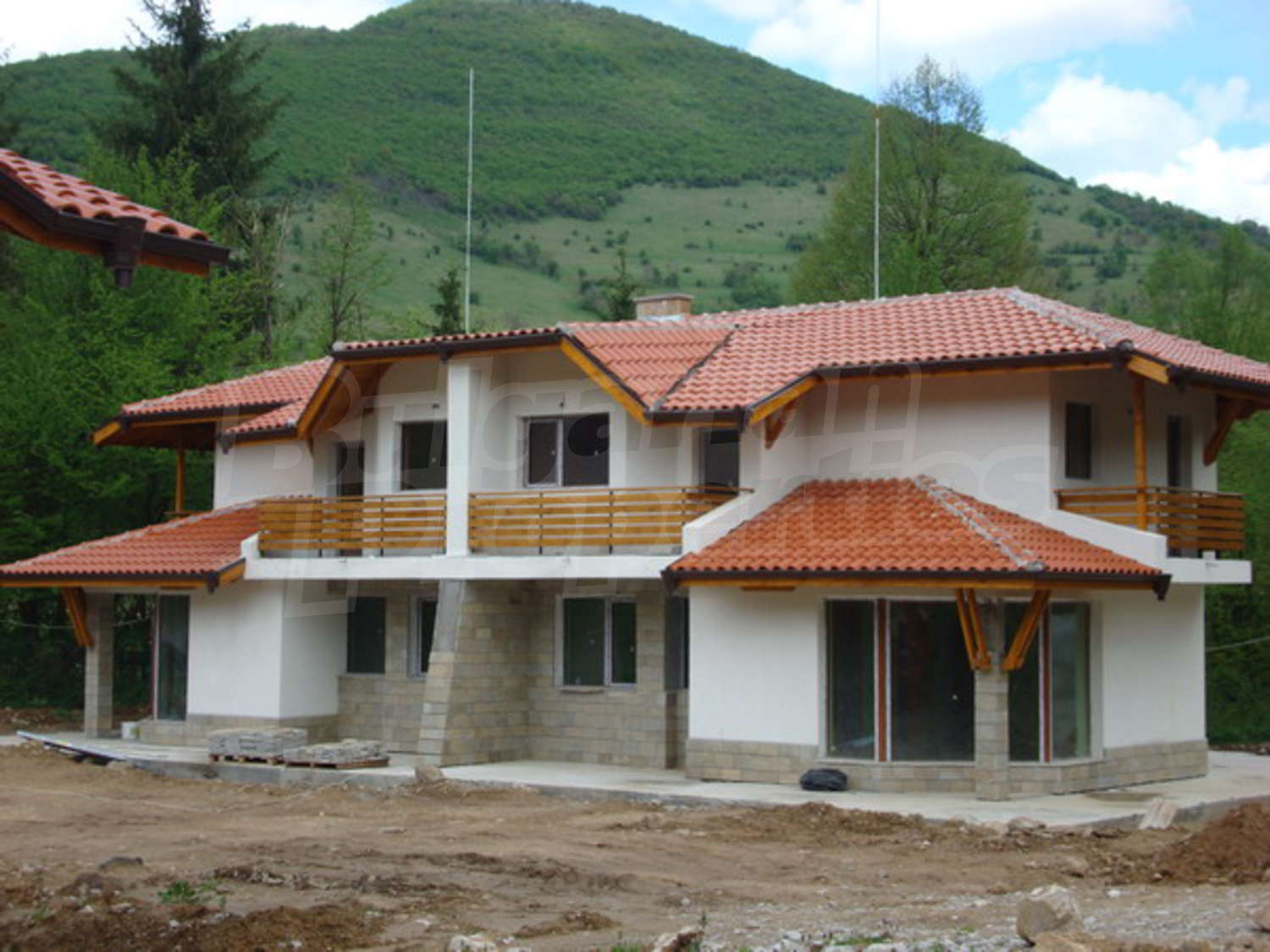 Gallery Picture 4