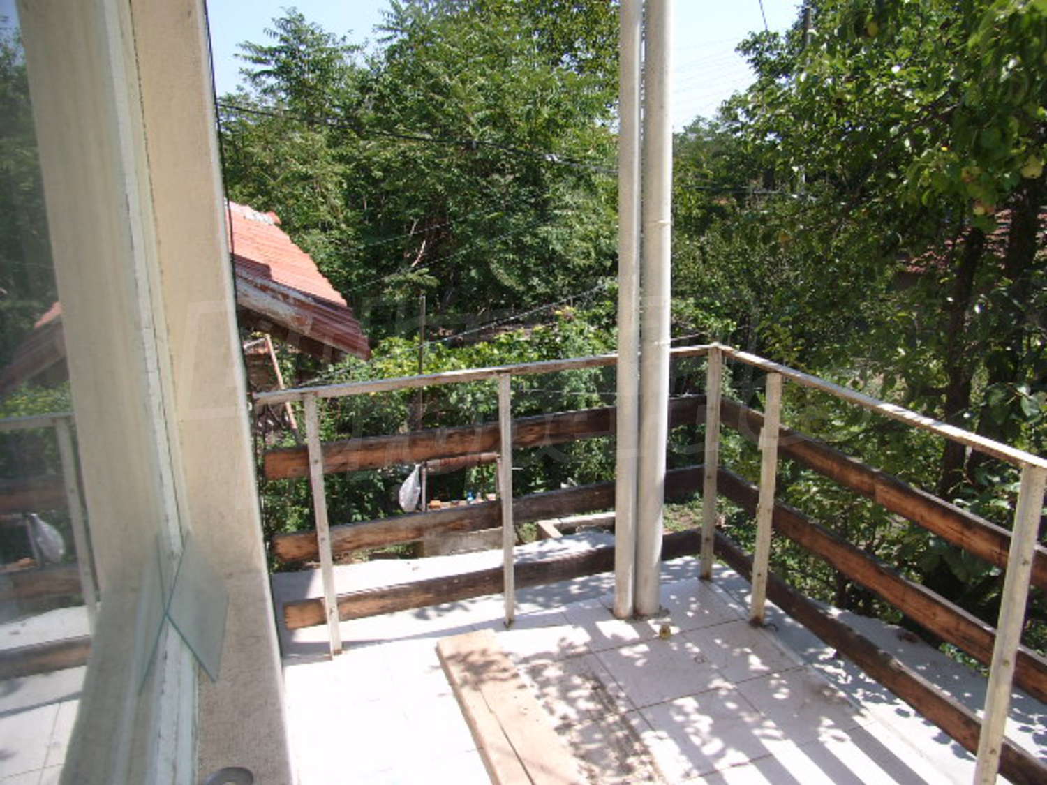 Gallery Picture 5