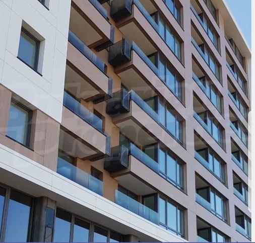 Spacious apartment with excellent location Spacious apartment with excellent location