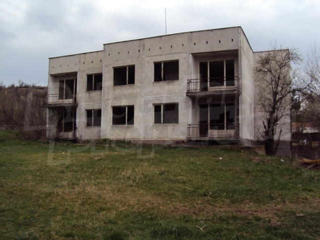 Панелна, бивша почивна станция в красива местност Панелна, бивша почивна станция в красива местност