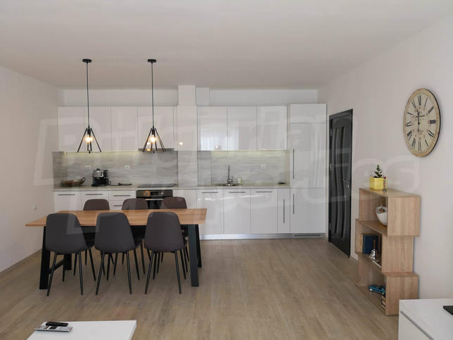 New apartment with functionally distributed, spacious living area
New apartment with functionally distributed, spacious living area