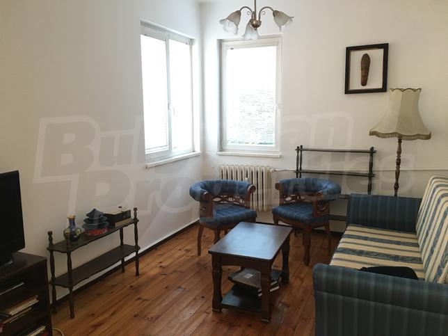 Renovated apartment with excellent location in Oborishte district Renovated apartment with excellent location in Oborishte district