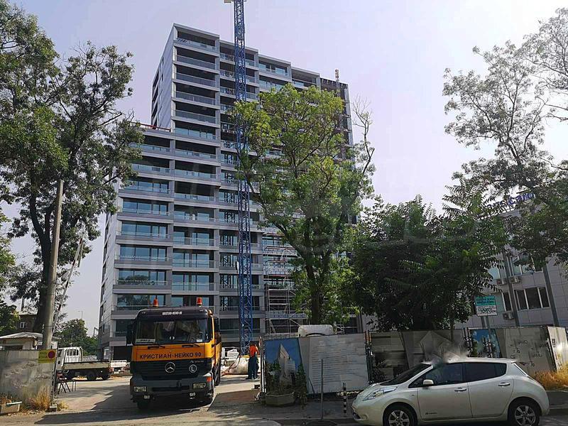 Modern apartments next to future metro station, thetres, schools and park Modern apartments next to future metro station, thetres, schools and park