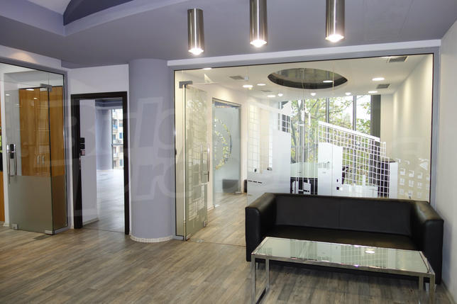 Business property with quick access to the center and Sofia airport Business property with quick access to the center and Sofia airport