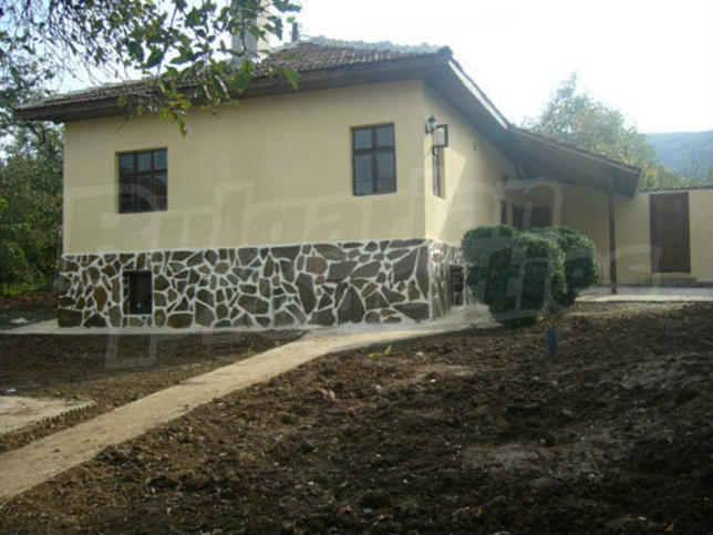 Mountain house with large yard in peaceful area for eco tourism in the Balkan Mountain house with large yard in peaceful area for eco tourism in the Balkan