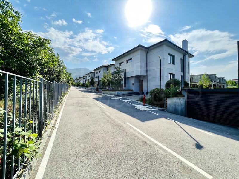 Three-storey houses in Dragalevtsi district Three-storey houses in Dragalevtsi district