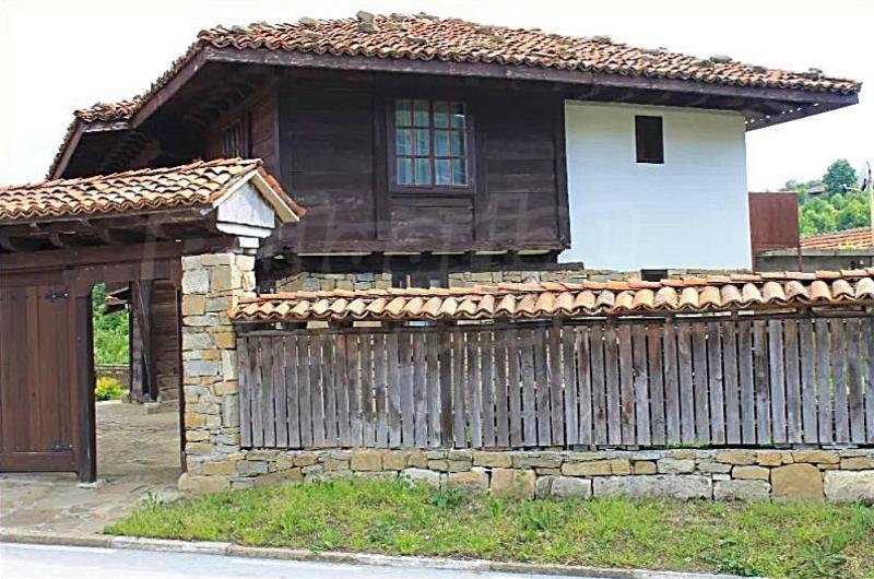 Fully restored five bedroom property in a picturesque village 10 km away from Elena Fully restored five bedroom property in a picturesque village 10 km away from Elena