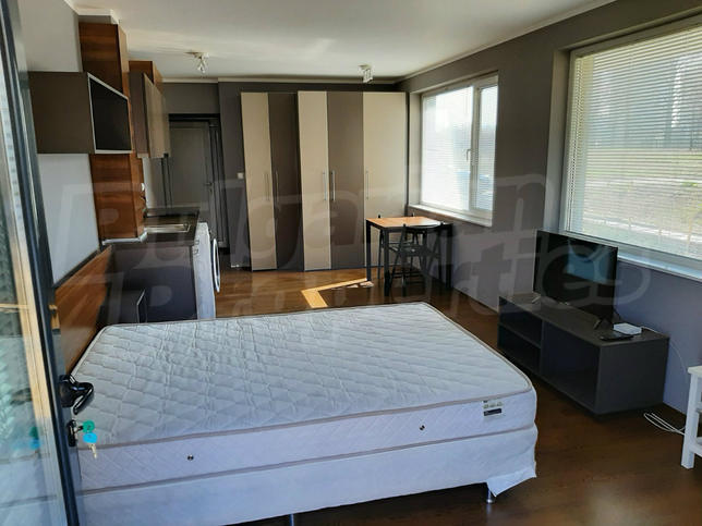 Furnished and equipped apartment in the lively Student's Town Furnished and equipped apartment in the lively Student's Town