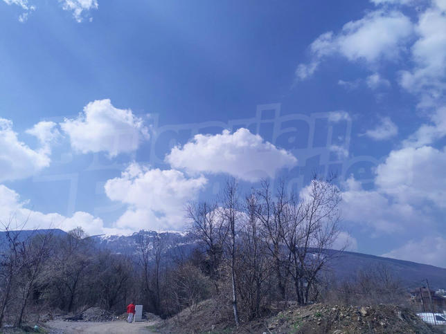 Plot of land with regular form suitable for the construction of complex of houses Plot of land with regular form suitable for the construction of complex of houses