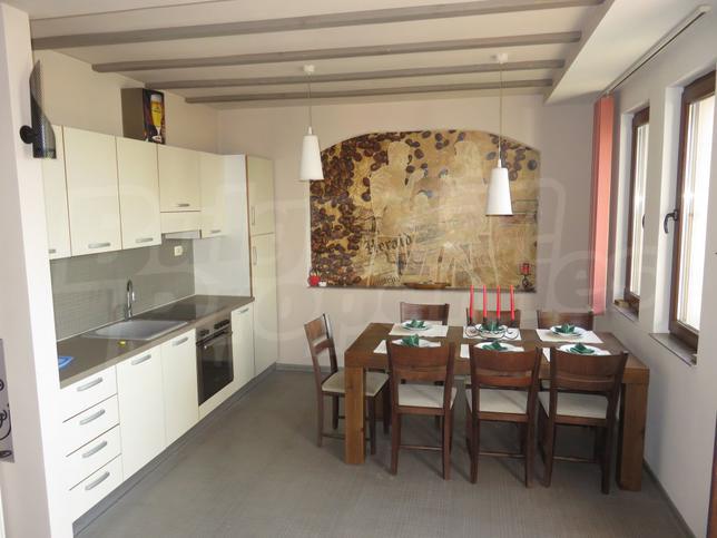 Wonderful fully renovated property with top location Wonderful fully renovated property with top location