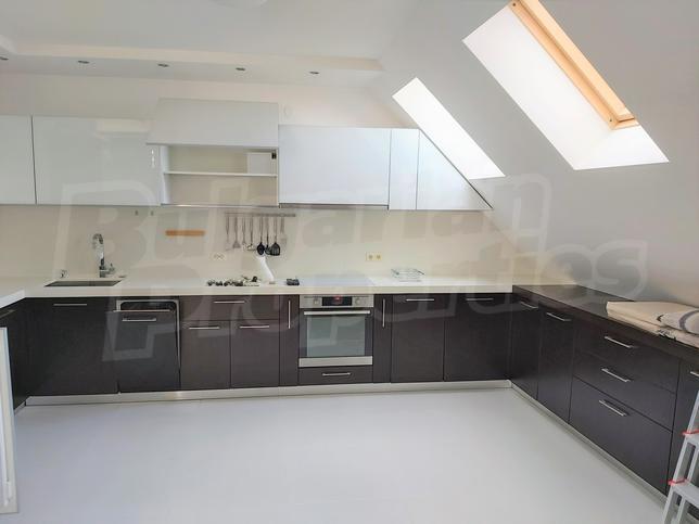 Modern apartment with underground parking space for two cars and excellent location Modern apartment with underground parking space for two cars and excellent location