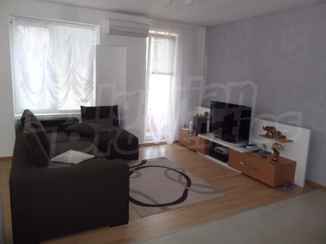 Furnished two-bedroom property close to a school, shop and public transport stop Furnished two-bedroom property close to a school, shop and public transport stop