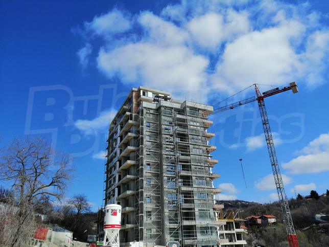 One- and two-bedroom apartments in a communicative location to everyday amenities One- and two-bedroom apartments in a communicative location to everyday amenities