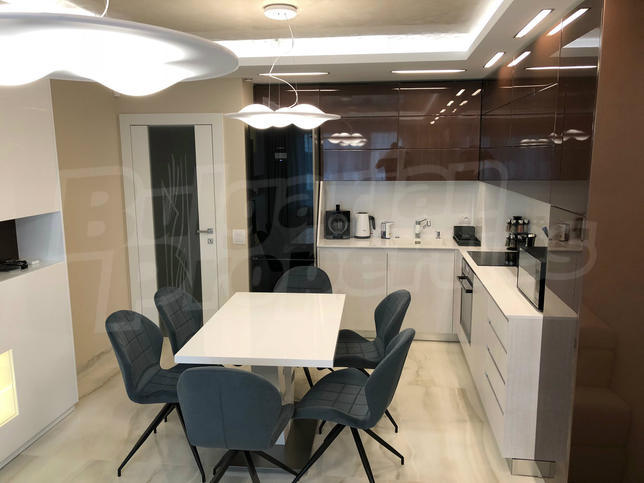 Apartment with complete furnishing and garage in the price Apartment with complete furnishing and garage in the price