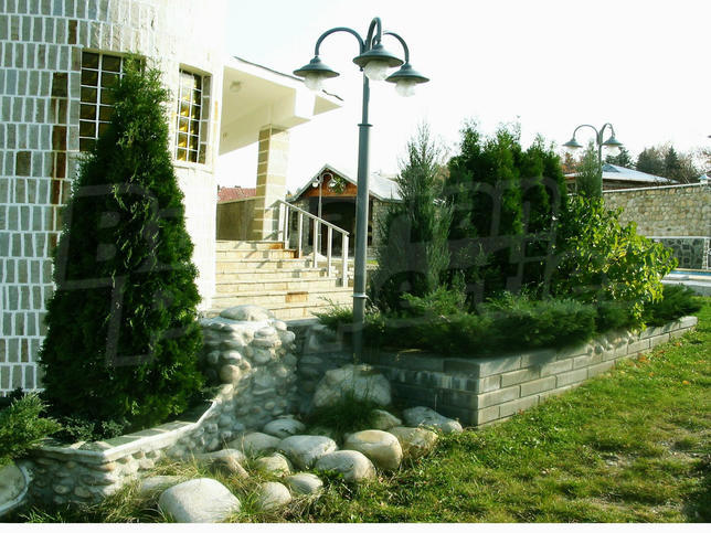 House in modern district in the capital, with beautiful view and many parking spaces House in modern district in the capital, with beautiful view and many parking spaces