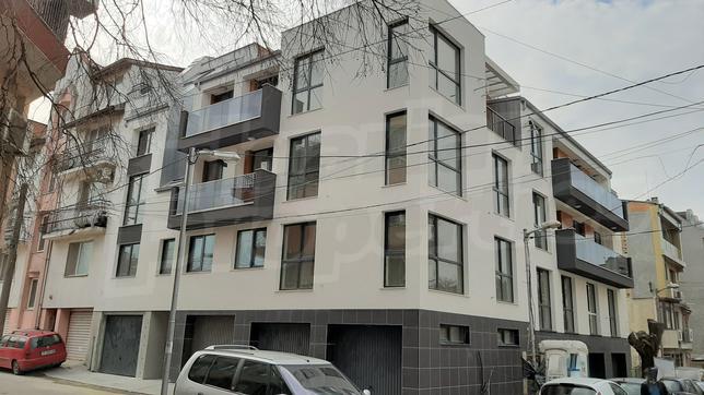 Ново строителство пред Акт 16 на 900 м от Катедралата Ново строителство пред Акт 16 на 900 м от Катедралата