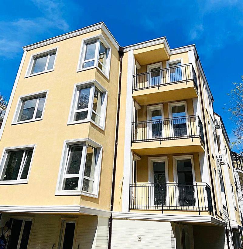 One- and two-bedroom apartments in Briz district One- and two-bedroom apartments in Briz district