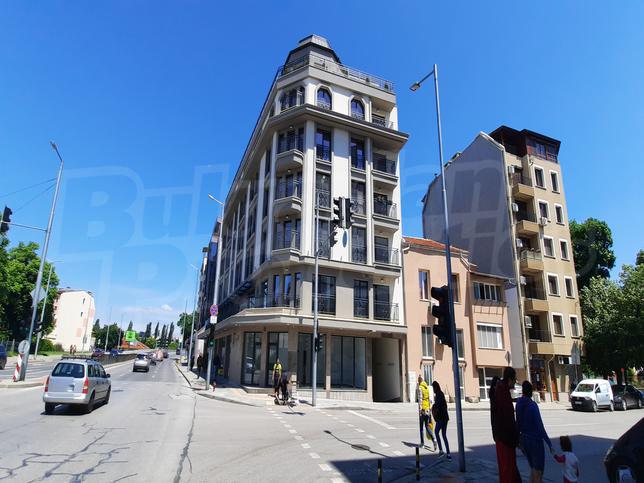 Excellent property for investment or personal use with a central location Excellent property for investment or personal use with a central location