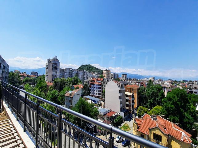 Sunny and panoramic 2-bedroom apartment high quality construction
Sunny and panoramic 2-bedroom apartment high quality construction