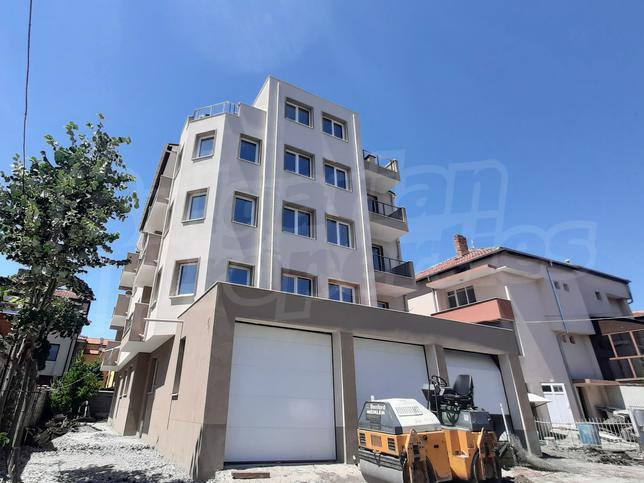 New apartment on quiet street in well-developed residential area of Burgas
New apartment on quiet street in well-developed residential area of Burgas