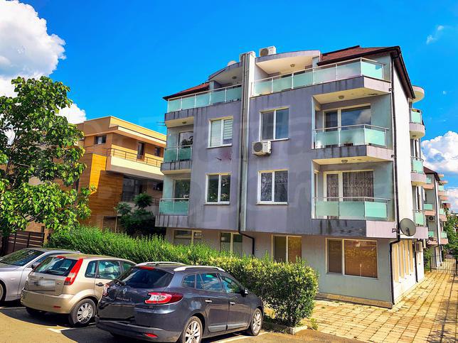 Furnished apartment with parking space near Atlantis complex, 200 m from the beach Furnished apartment with parking space near Atlantis complex, 200 m from the beach