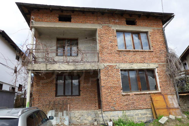 House with basement, attic and yard in the popular ski resort
House with basement, attic and yard in the popular ski resort