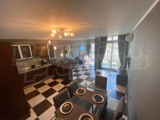 Fully furnished sunny apartment with excellent location Fully furnished sunny apartment with excellent location