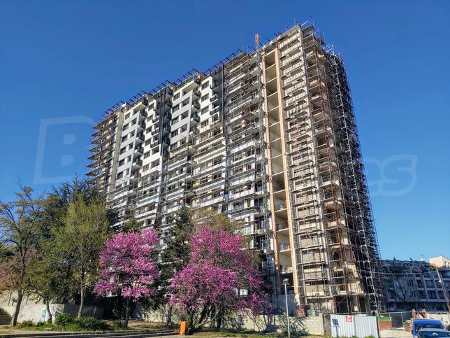 Luxurious new building just meters from Primorski Park Luxurious new building just meters from Primorski Park