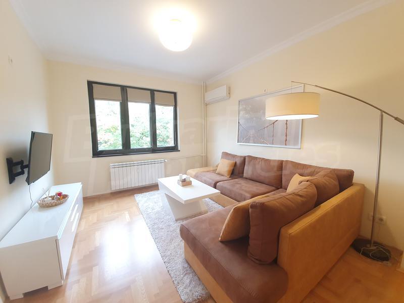 Sunny and spacious property in the top center of the capital Sunny and spacious property in the top center of the capital