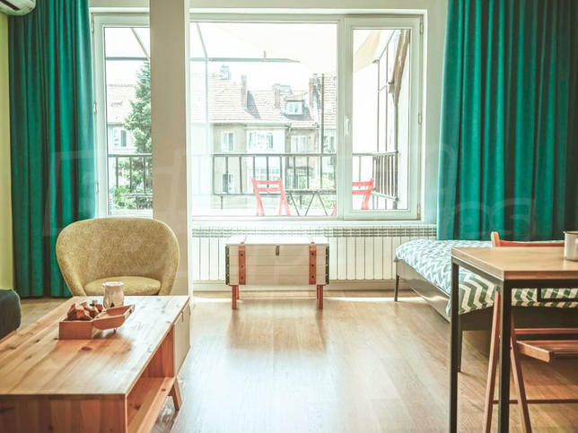 Property with attractive, individual design and top location near the National Palace of Culture
Property with attractive, individual design and top location near the National Palace of Culture