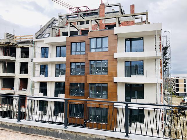 Different type of properties in a complex with many amenities and excellent location Different type of properties in a complex with many amenities and excellent location