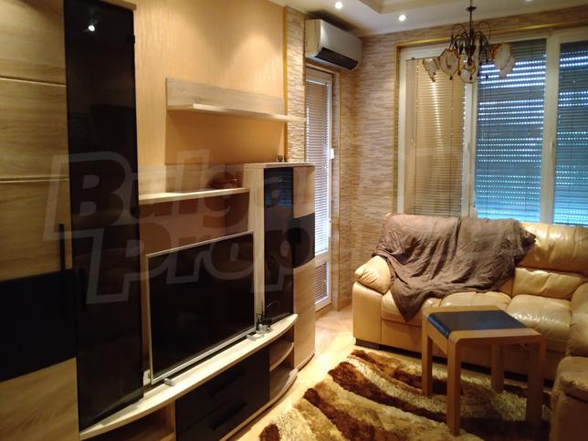 Studio apartment near metro station Vitosha and Paradise Mall Studio apartment near metro station Vitosha and Paradise Mall