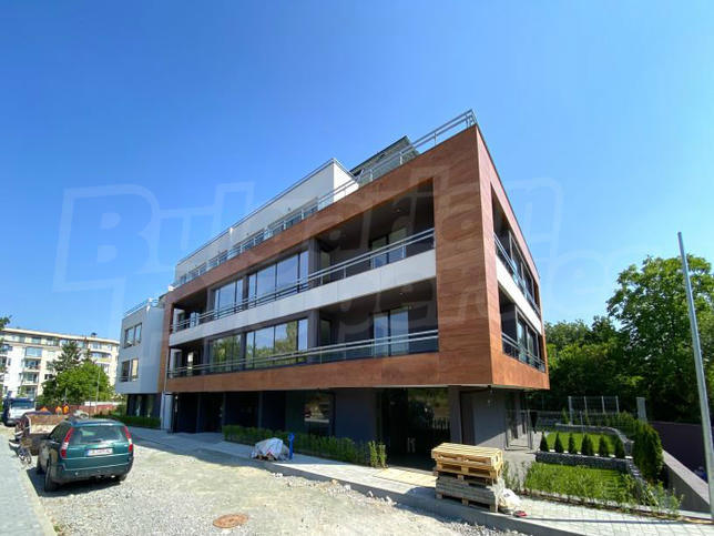 Excellent family property, surrounded by greenery and beautiful views Excellent family property, surrounded by greenery and beautiful views