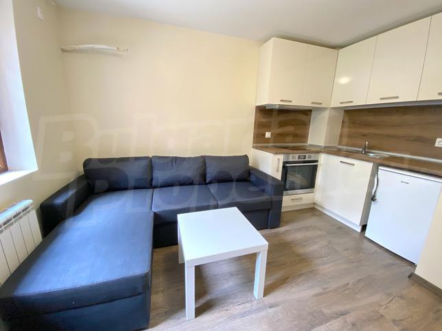 Compact new home with easy access to Student's Town and central amenities Compact new home with easy access to Student's Town and central amenities