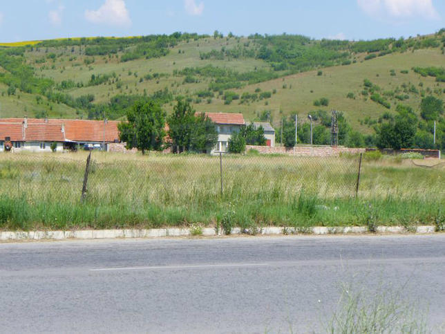 Property facing the main road and having convenient access Property facing the main road and having convenient access