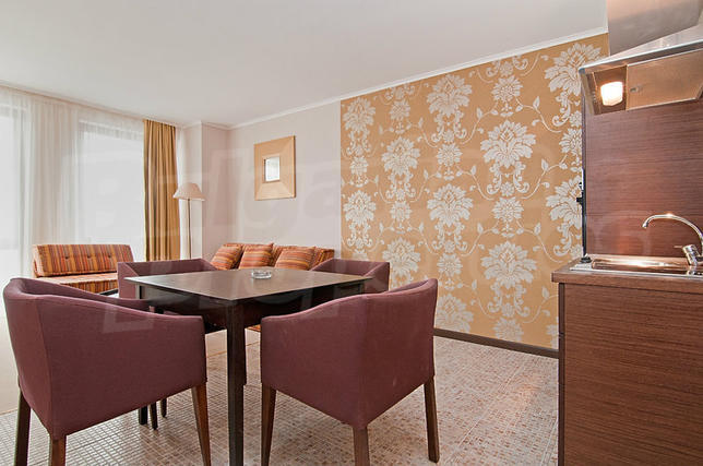 ������������� ����������� � ������ � 5-���������� ����� � 150 � �� �����