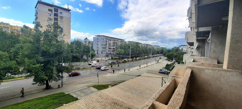 Продажа трехкомнатных квартир, Пловдив Продажа трехкомнатных квартир, Пловдив