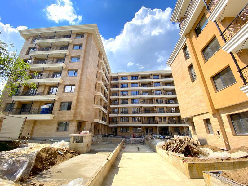 One-bedroom and 2-bedroom apartments in a preferred metropolitan area near a future metro station One-bedroom and 2-bedroom apartments in a preferred metropolitan area near a future metro station