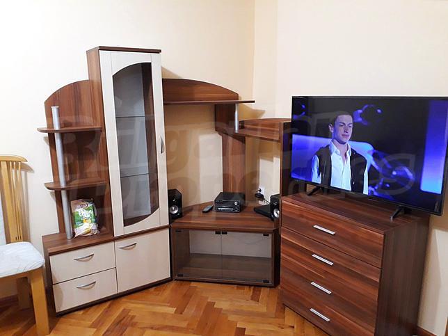 South-facing apartment near the court, Iskra cinema and Marno Pole Park South-facing apartment near the court, Iskra cinema and Marno Pole Park