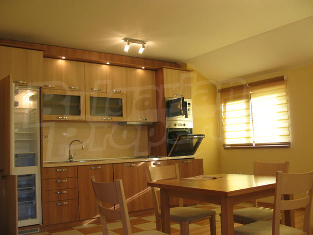 Spacious home with furniture and convenient location Spacious home with furniture and convenient location