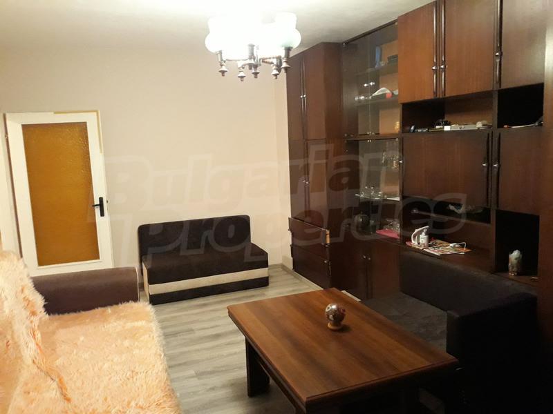 Furnished apartment in a maintained building next to a public transport stop, hospital and shop Furnished apartment in a maintained building next to a public transport stop, hospital and shop