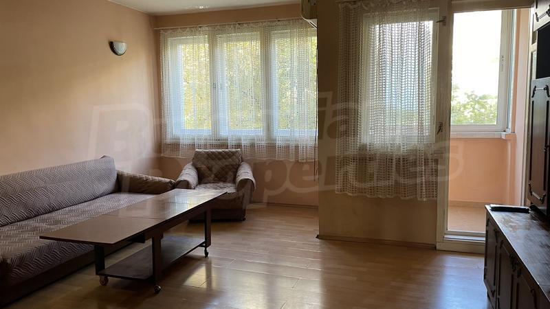 Furnished apartment in quiet and safe area, next to park and everyday amenities Furnished apartment in quiet and safe area, next to park and everyday amenities