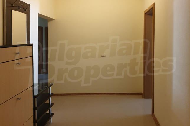 Spacious apartments near golf courses and the sea 6 km from Balchik